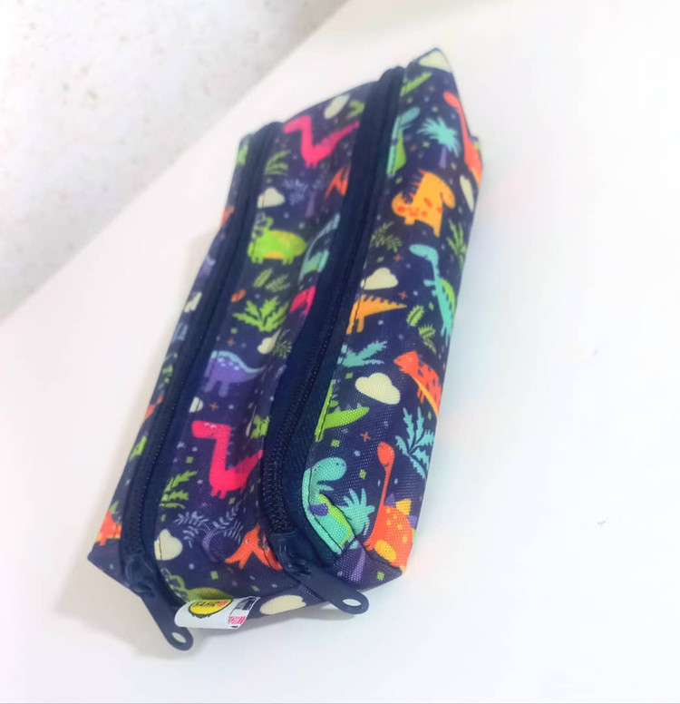 جامدادی دوقلو