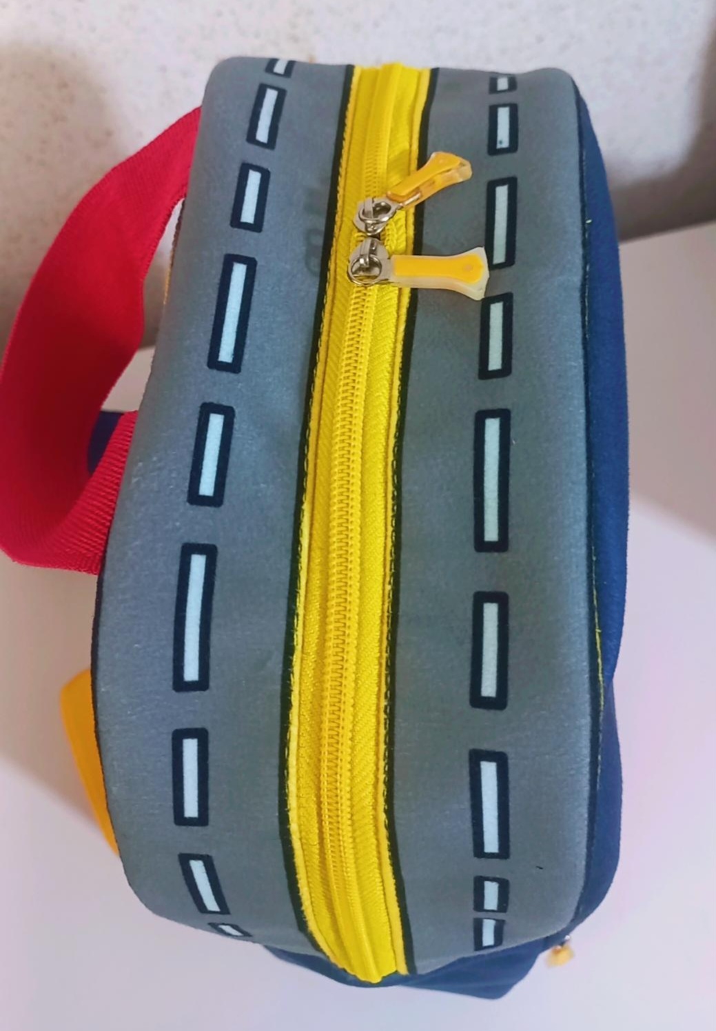 کوله پشتی مخمل پورشه طرح اتبوس